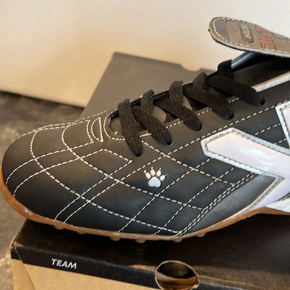 Kelme Shoes Kelme Victor Flot Turf Soccer Shoes Poshmark